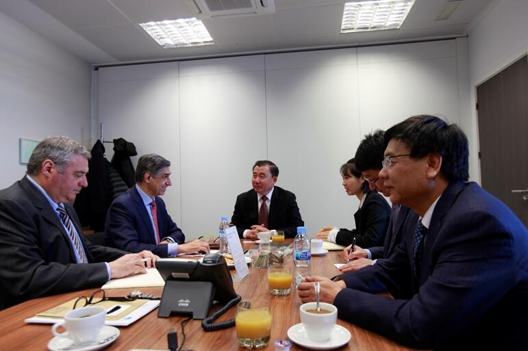 6686���� - ��ͨ�ײ�ȫ������������������