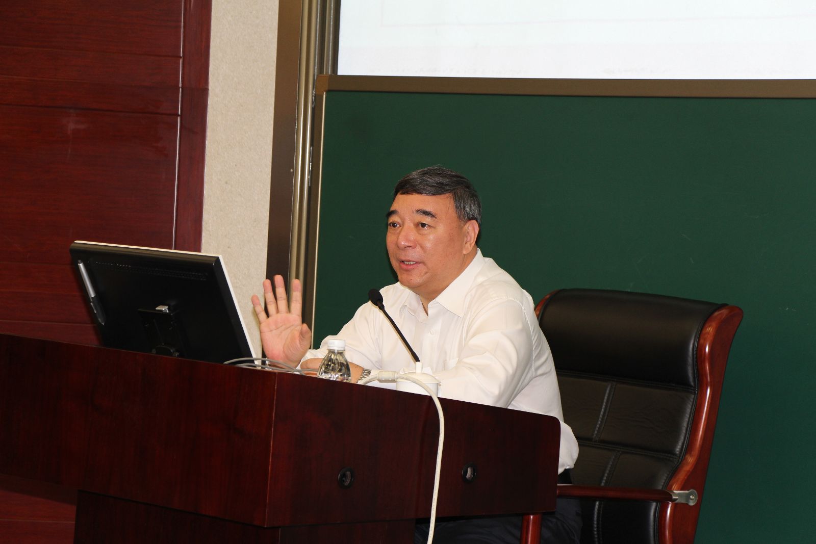 6686���� - ��ͨ�ײ�ȫ������������������