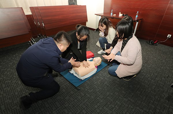 6686���� - ��ͨ�ײ�ȫ������������������