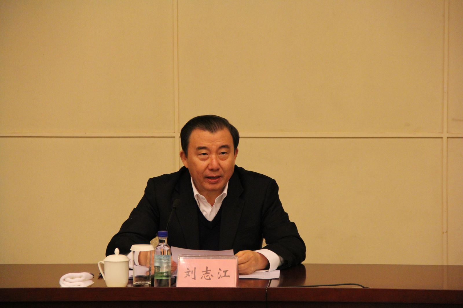 6686���� - ��ͨ�ײ�ȫ������������������