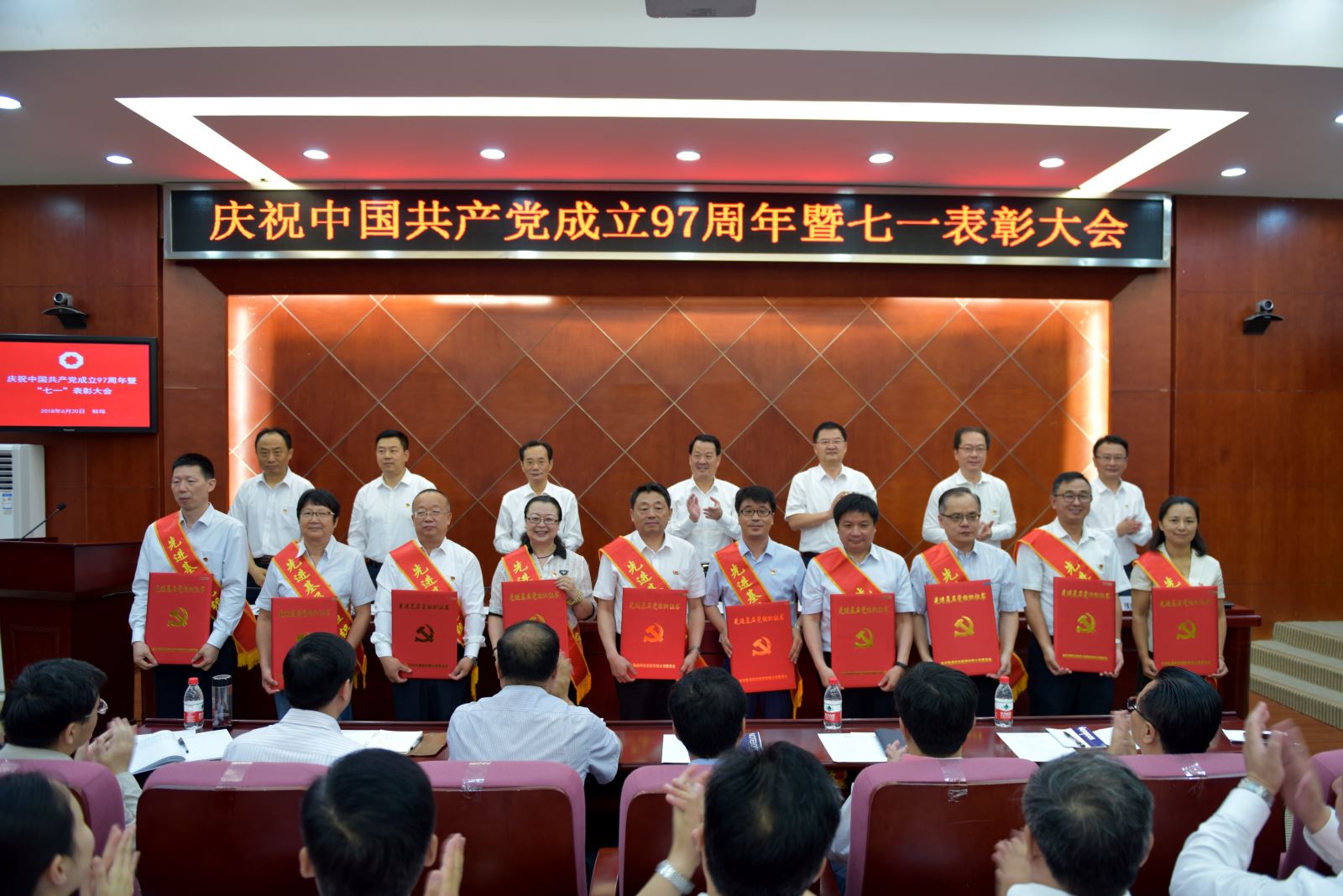 6686���� - ��ͨ�ײ�ȫ������������������