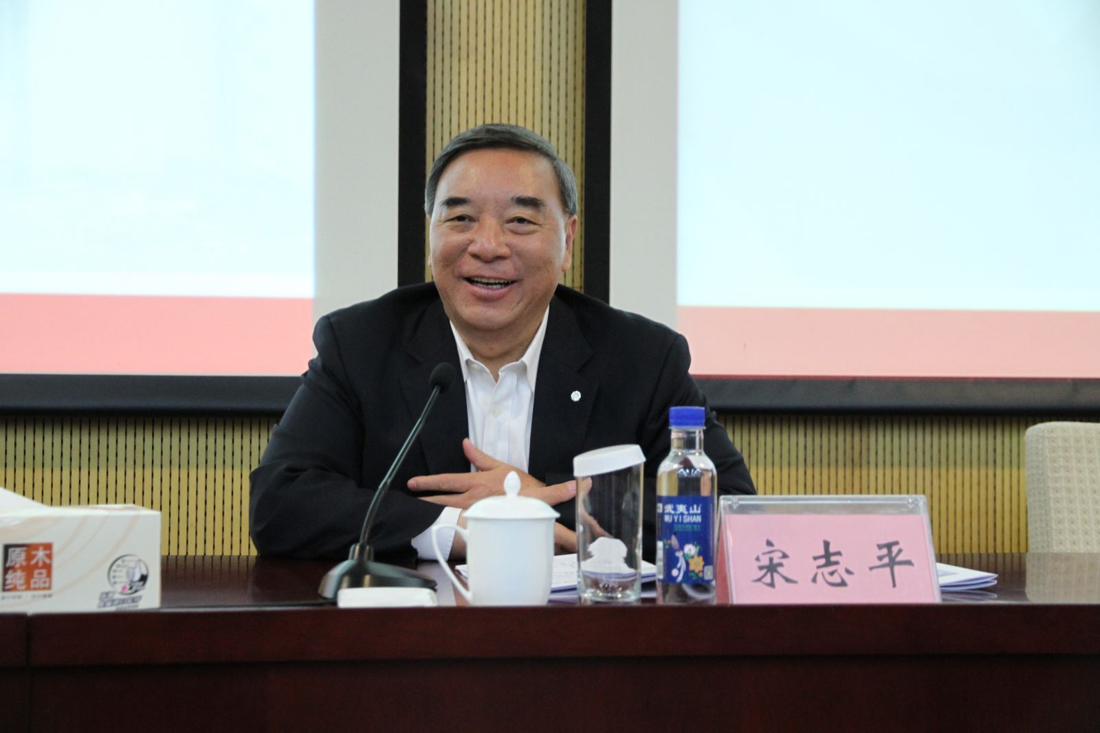 6686���� - ��ͨ�ײ�ȫ������������������