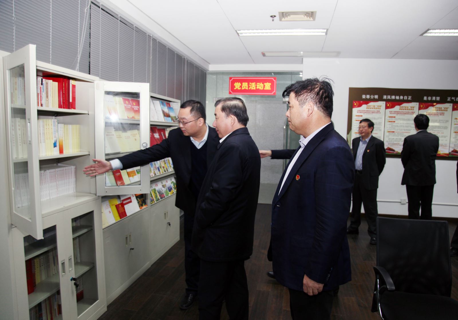 6686���� - ��ͨ�ײ�ȫ������������������